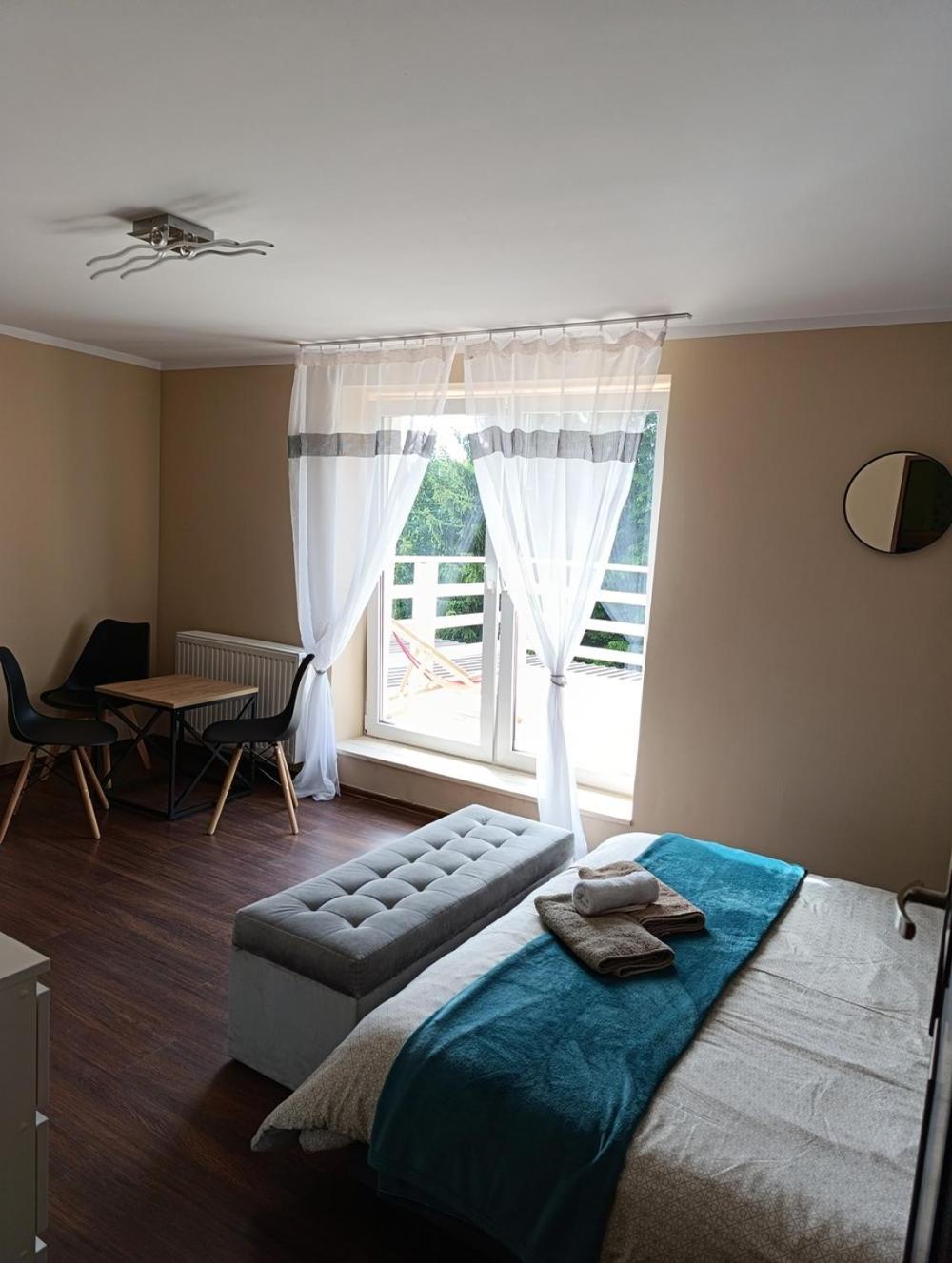 Апартаменти Sowi Gosciniec Wellness & Breakfast Соколєц Екстер'єр фото