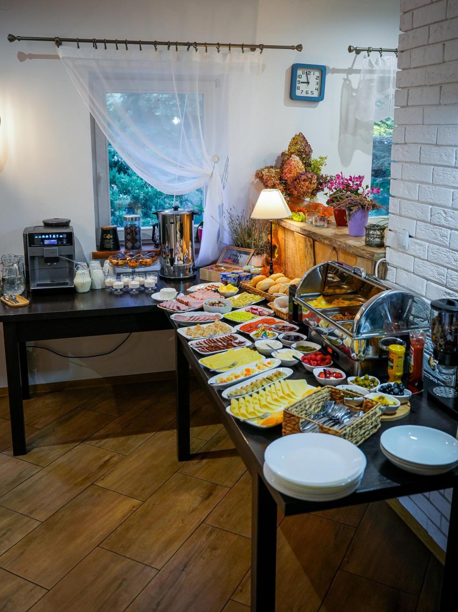 Апартаменти Sowi Gosciniec Wellness & Breakfast Соколєц Екстер'єр фото